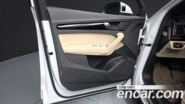 Audi Q5 (FY) 40 TDI Quattro Premium 2021 — фото 24