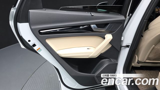 Audi Q5 (FY) 40 TDI Quattro Premium 2021 — фото 25