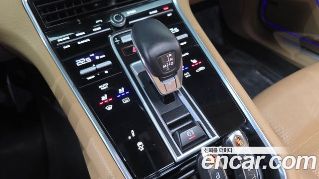 Porsche Panamera (971) 3.0 AWD 2018 — фото 9
