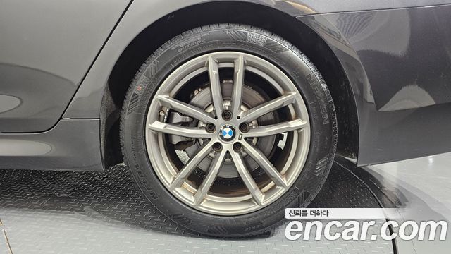 BMW 5 Series (G30) 520d xDrive M Sport Package Plus 2018 — фото 21