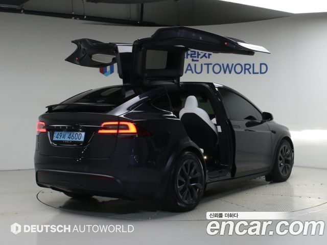 Tesla Model X AWD 2025 — фото 2