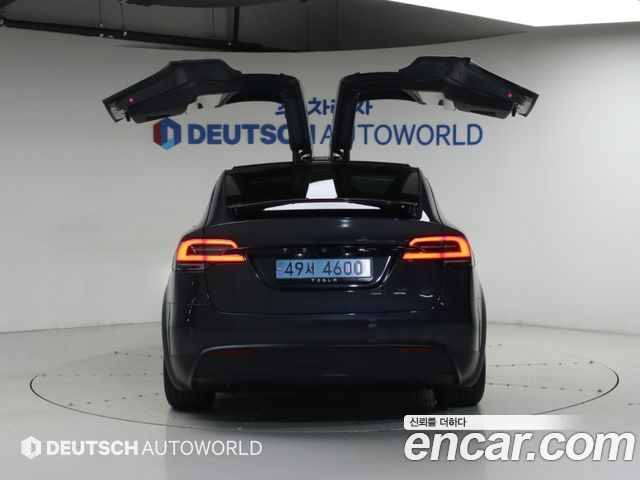 Tesla Model X AWD 2025 — фото 4