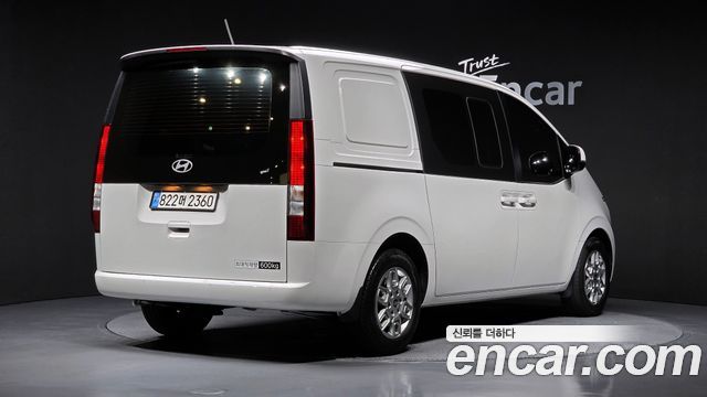 Hyundai Staria HEV 1.6 Cargo 5-Seater Modern 2025 — фото 2