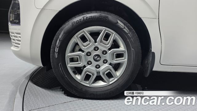 Hyundai Staria HEV 1.6 Cargo 5-Seater Modern 2025 — фото 5