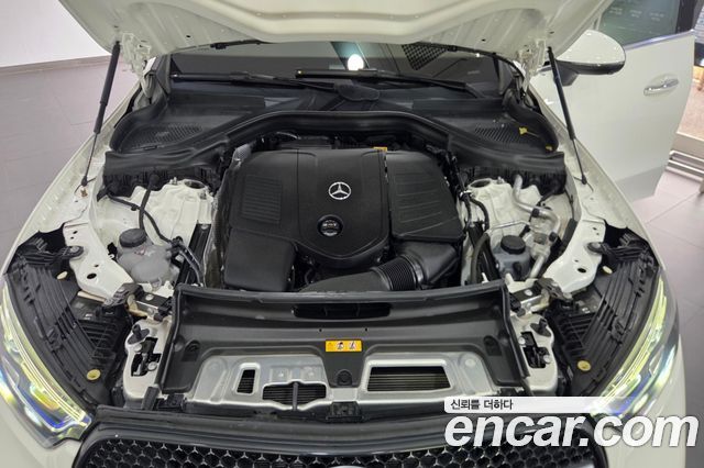 Mercedes-Benz GLC-Class (X254) GLC300 4MATIC Coupe 2024 — фото 6