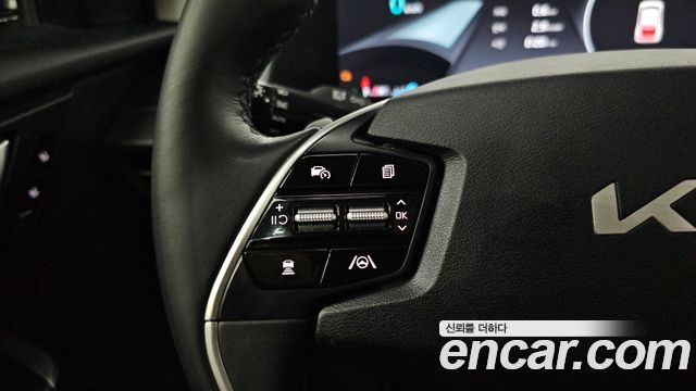 Kia EV6 Long Range Air 2022 — фото 31