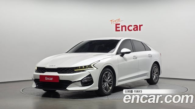 Kia K5 (III) 2.0 Prestige 2022 — фото 1
