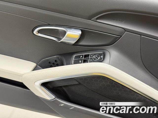 Porsche 718 Boxster 2.0 2019 — фото 23