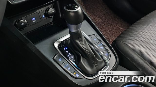 Hyundai Kona Hybrid Inspiration 2021 — фото 9