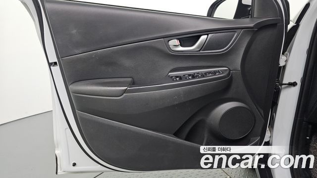 Hyundai Kona Hybrid Inspiration 2021 — фото 24