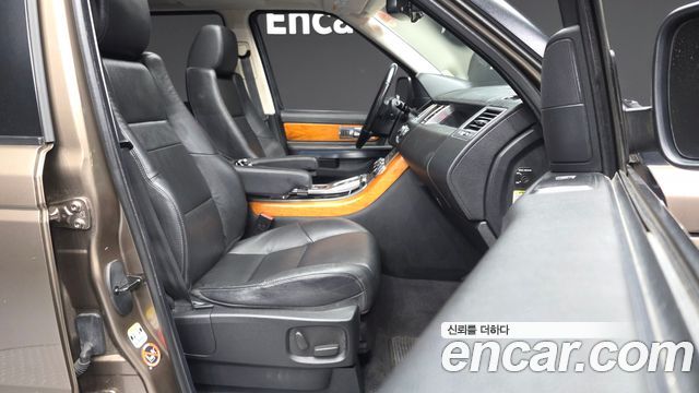 Land Rover Range Rover Sport 3.0 SDV6 2012 — фото 11