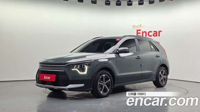 Kia Niro Prestige 2024 — фото 1