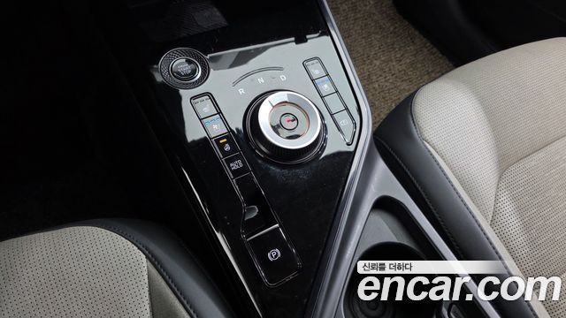 Kia Niro Prestige 2024 — фото 9