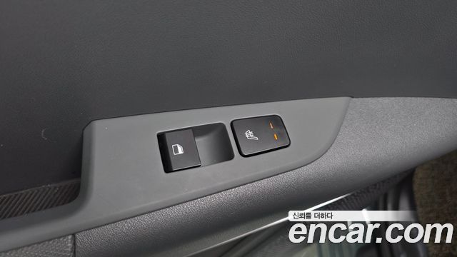Kia Niro Prestige 2024 — фото 19