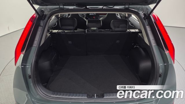 Kia Niro Prestige 2024 — фото 20
