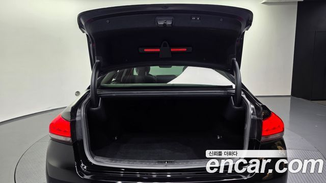 Genesis G80 3.3 GDI Premium Luxury 2017 — фото 20