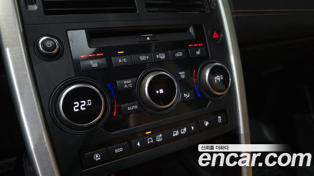 Land Rover Discovery Sport 2.0 TD4 HSE Luxury 2018 — фото 18