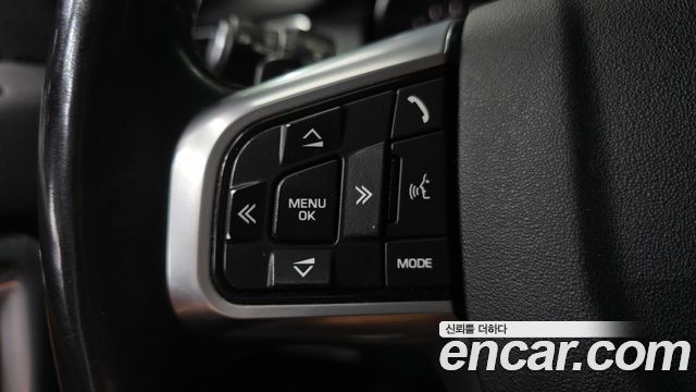 Land Rover Discovery Sport 2.0 TD4 HSE Luxury 2018 — фото 31