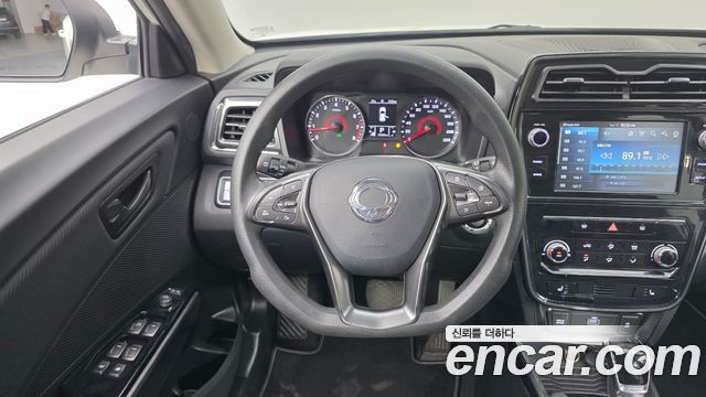 KG Mobility (SsangYong) Very New Tivoli Gasoline 1.5 2WD V1 2021 — фото 13