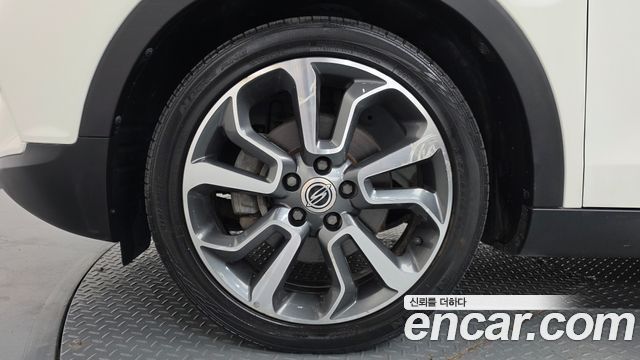KG Mobility (SsangYong) Tivoli LX 2WD HI-DLX 2016 — фото 5