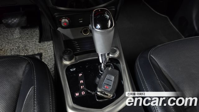 KG Mobility (SsangYong) Tivoli LX 2WD HI-DLX 2016 — фото 9