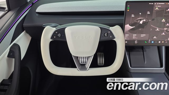 Tesla Model Y Long Range AWD 2025 — фото 13
