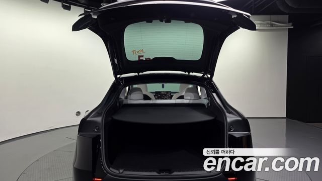Tesla Model Y Long Range AWD 2025 — фото 20