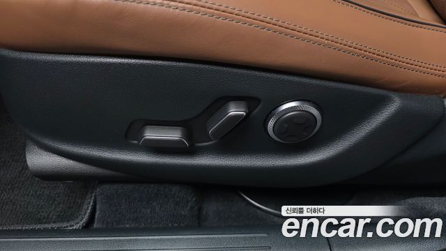 Genesis GV70 2.5T Gasoline AWD 2025 — фото 31