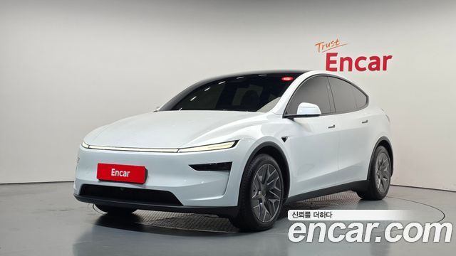 Tesla Model Y L Long Range AWD
