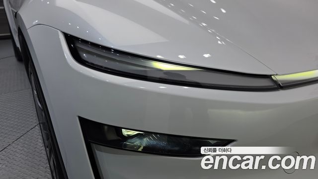 Tesla Model Y L Long Range AWD 2026 — фото 22
