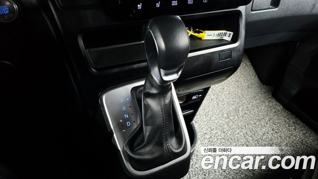 Hyundai Staria Cargo 3-Seater Modern 2023 — фото 9