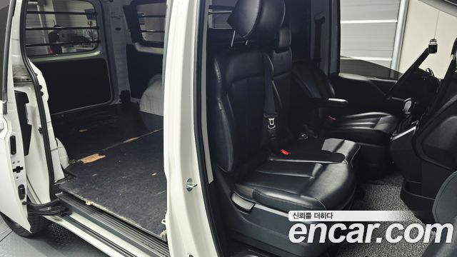 Hyundai Staria Cargo 3-Seater Modern 2023 — фото 15