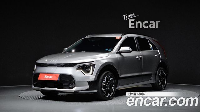 Kia Niro EV Air 2023 — фото 1