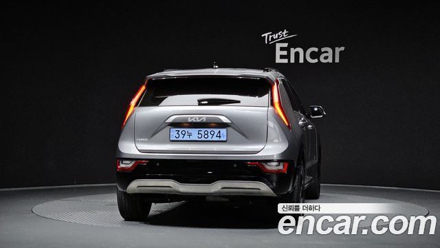 Kia Niro EV Air 2023 — фото 4