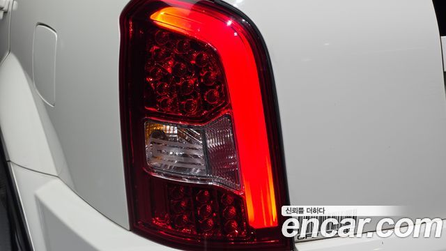 KG Mobility (SsangYong) Rexton W 2.0 4WD RX7 Luxury 2013 — фото 23