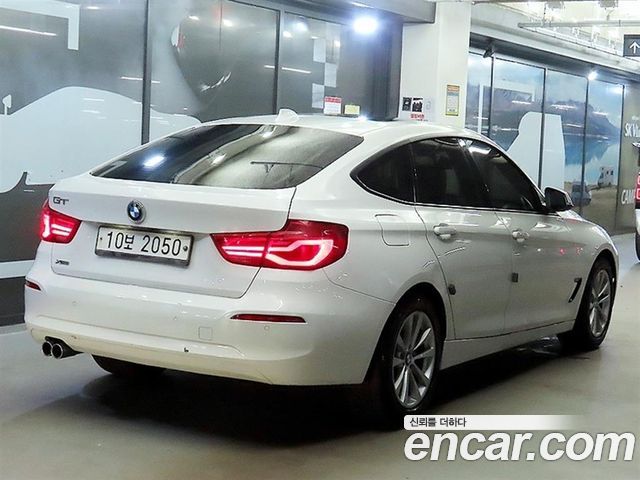 BMW 3 Series GT (F34) GT 320d xDrive 2017 — фото 4