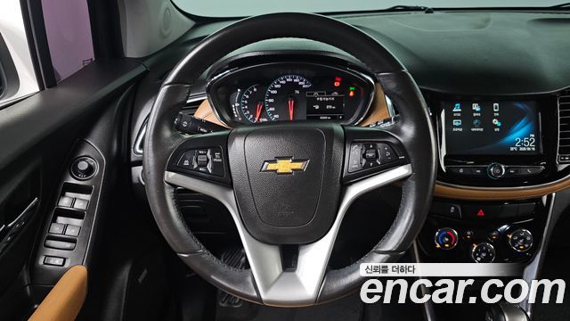 Chevrolet Trax 1.4 Premier 2018 — фото 14