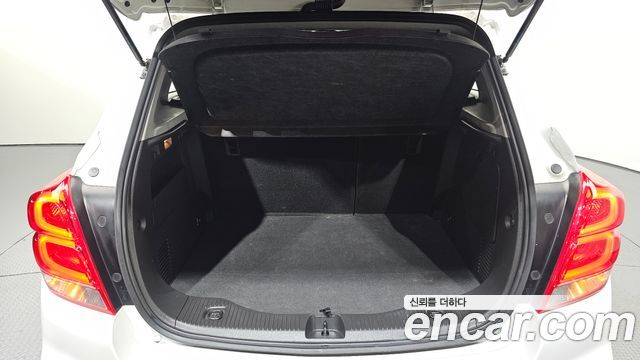 Chevrolet Trax 1.4 Premier 2018 — фото 16