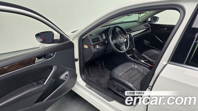 Volkswagen Passat 2.0 TDI B7 2014 — фото 11