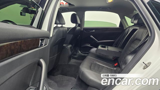 Volkswagen Passat 2.0 TDI B7 2014 — фото 12
