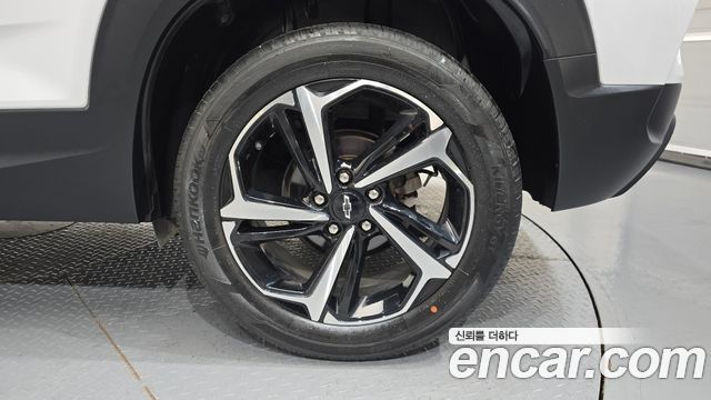 Chevrolet Trailblazer 1.3 Turbo 4WD RS 2023 — фото 21