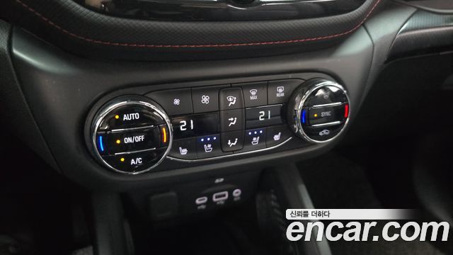 Chevrolet Trailblazer 1.3 Turbo 4WD RS 2023 — фото 32