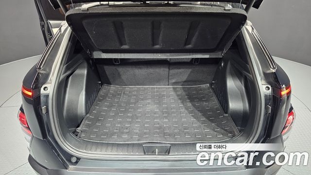 Hyundai Kona (SX2) Gasoline 1.6 Turbo 2WD Inspiration 2023 — фото 31