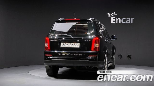 KG Mobility (SsangYong) Rexton W 2.0 4WD RX7 Luxury 2013 — фото 4