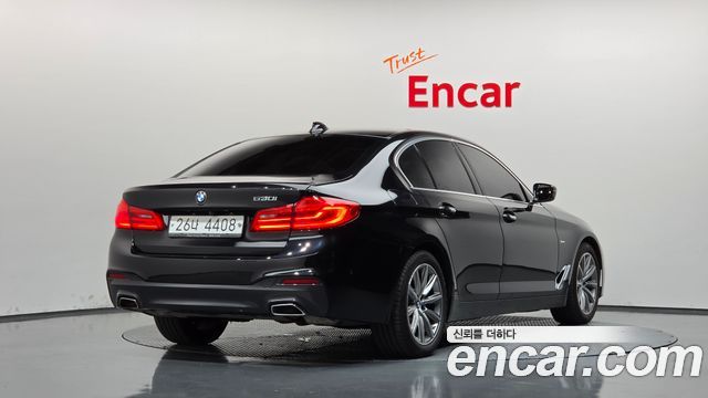 BMW 5 Series (G30) 520i Luxury 2018 — фото 2