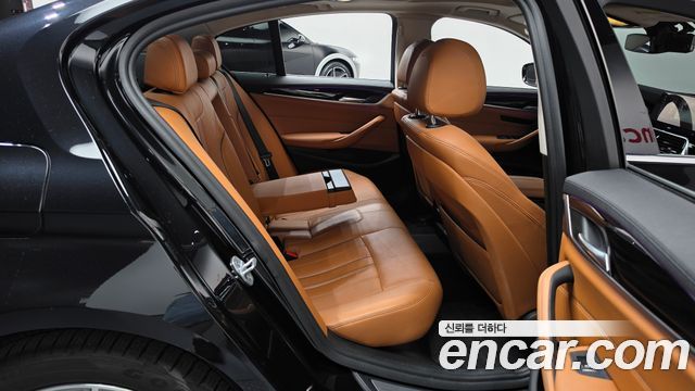 BMW 5 Series (G30) 520i Luxury 2018 — фото 12