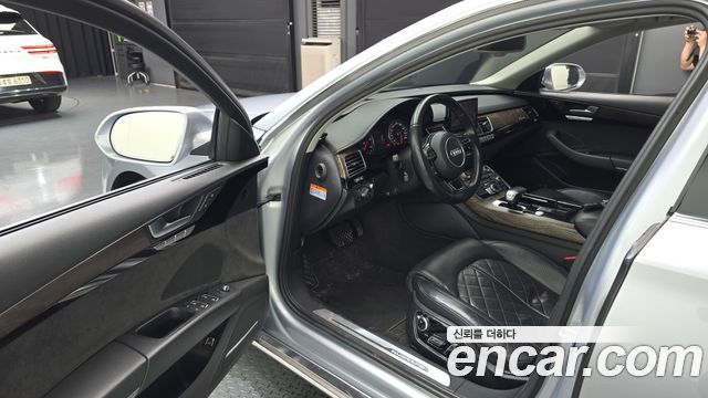 Audi A8 50 TDI Quattro LWB D4 2016 — фото 10