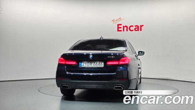 BMW 5 Series (G30) 520i M Sport 2022 — фото 4