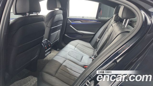 BMW 5 Series (G30) 520i M Sport 2022 — фото 19