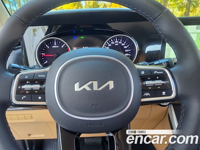 Kia Carnival (IV) Diesel 9-Seater Prestige 2023 — фото 15